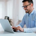 Как заработать сидя дома: способы заработка при помощи Интернета и без него